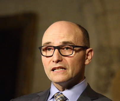 l’honorable Jean-Yves Duclos. l’honorable Jean-Yves Duclos.