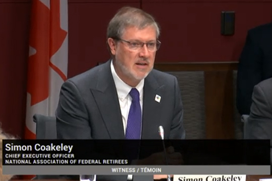 Le DG de l’Association nationale des retraités fédéraux (Retraités fédéraux), Simon Coakeley, a pris la parole devant le Comité sénatorial permanent des finances, au sujet de la mise en œuvre de certaines dispositions du projet de loi C-97, la Loi sur l’exécution du budget. Le DG de l’Association nationale des retraités fédéraux (Retraités fédéraux), Simon Coakeley, a pris la parole devant le Comité sénatorial permanent des finances, au sujet de la mise en œuvre de certaines dispositions du projet de loi C-97, la Loi sur l’exécution du budget.