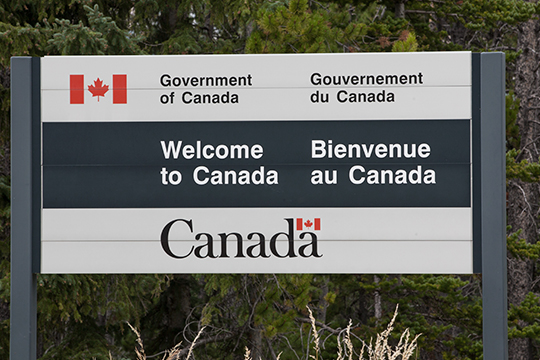 New travel restrictions when entering Canada by land and air