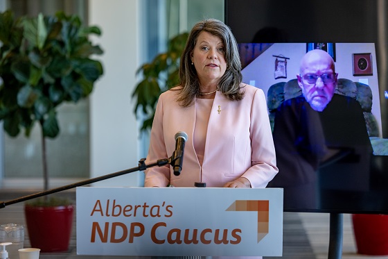 L’Alberta doit rétablir son poste de protecteur des aînés indépendant! L’Alberta doit rétablir son poste de protecteur des aînés indépendant!