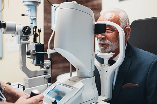 Ontario optometrists pause job action.