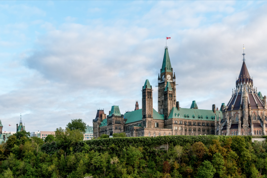 Que signifie le budget de 2024 pour moi? Colline du Parlement à Ottawa.