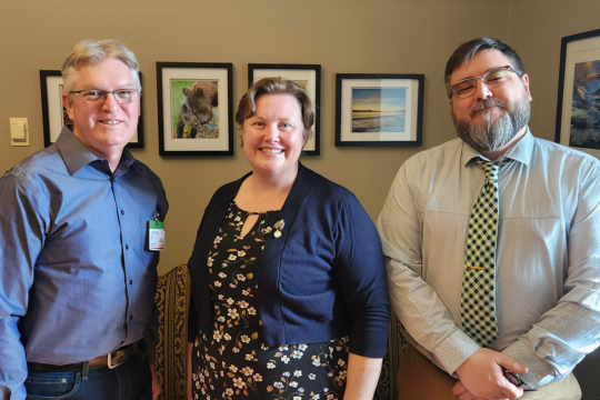 Entamons des conversations importantes avec les député·e·s. Scott Hodge, Rachel Blaney, députée, et Patrick Imbeau.